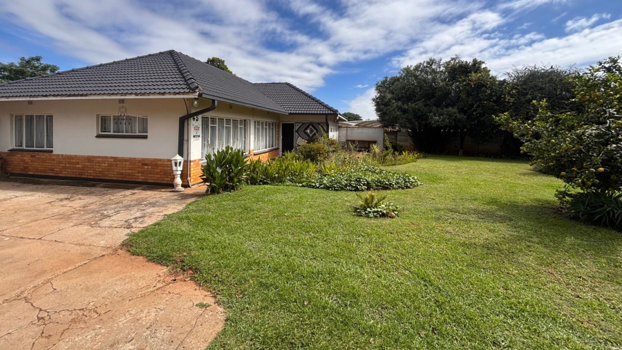 4 Bedroom Property for Sale in Flamwood North West